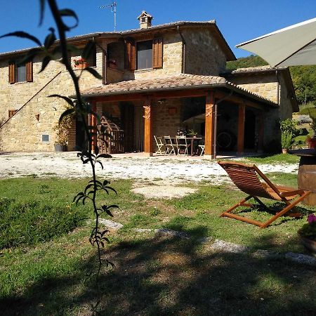 Valfabbrica Agriturismo Casa Del Nonno מראה חיצוני תמונה