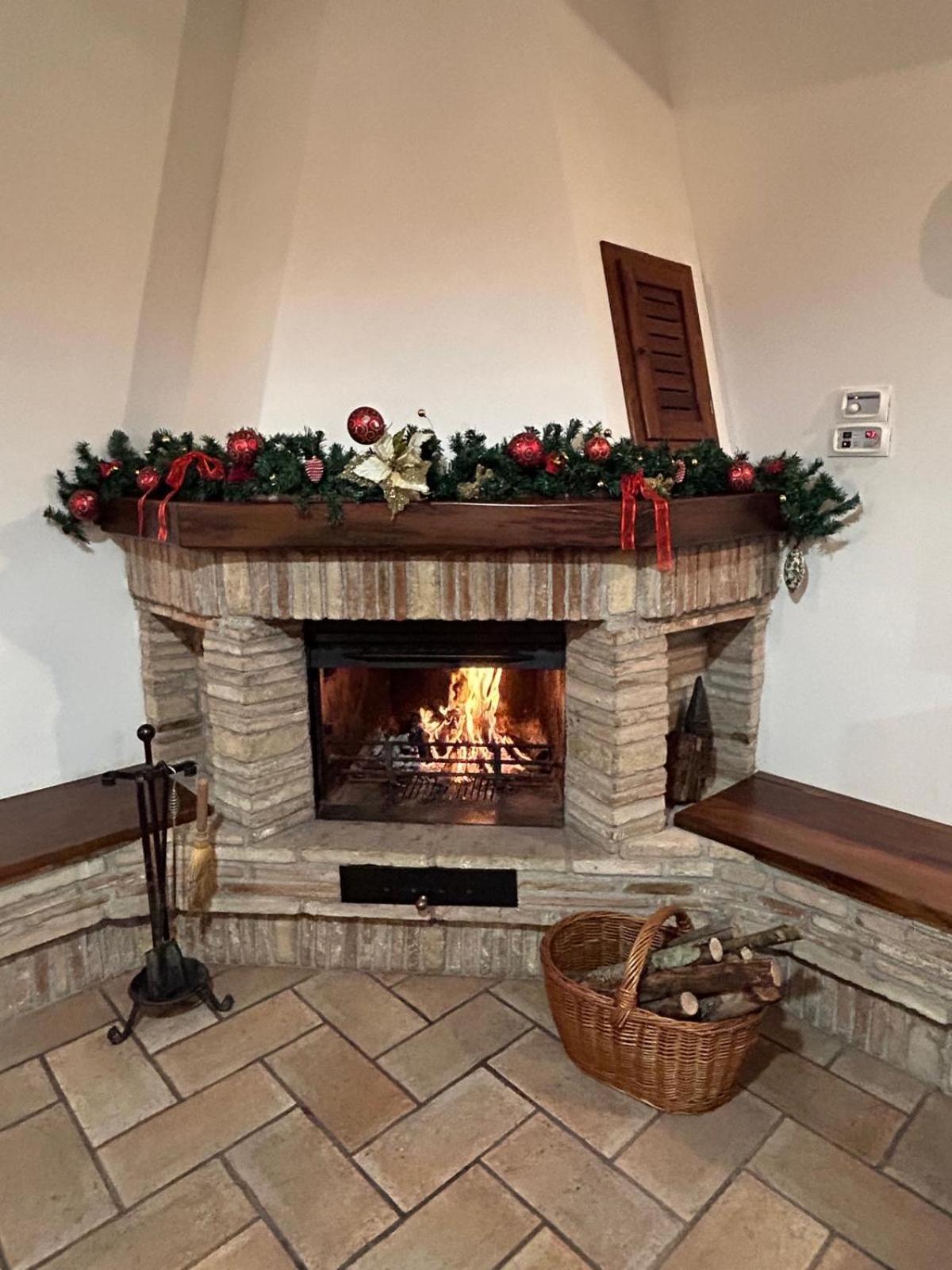 Valfabbrica Agriturismo Casa Del Nonno מראה חיצוני תמונה