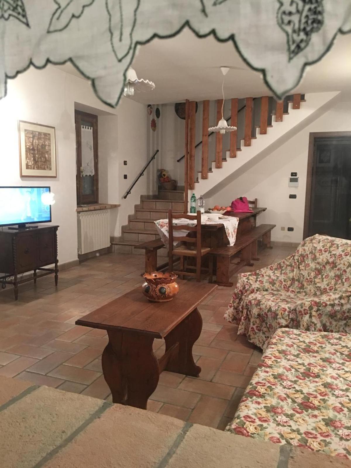 Valfabbrica Agriturismo Casa Del Nonno מראה חיצוני תמונה