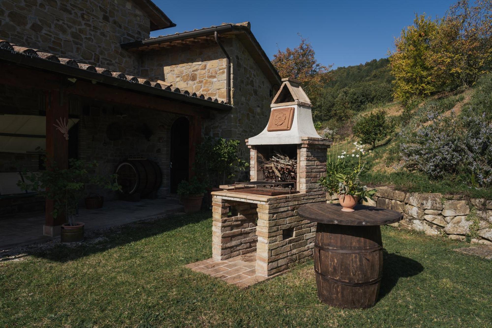 Valfabbrica Agriturismo Casa Del Nonno מראה חיצוני תמונה