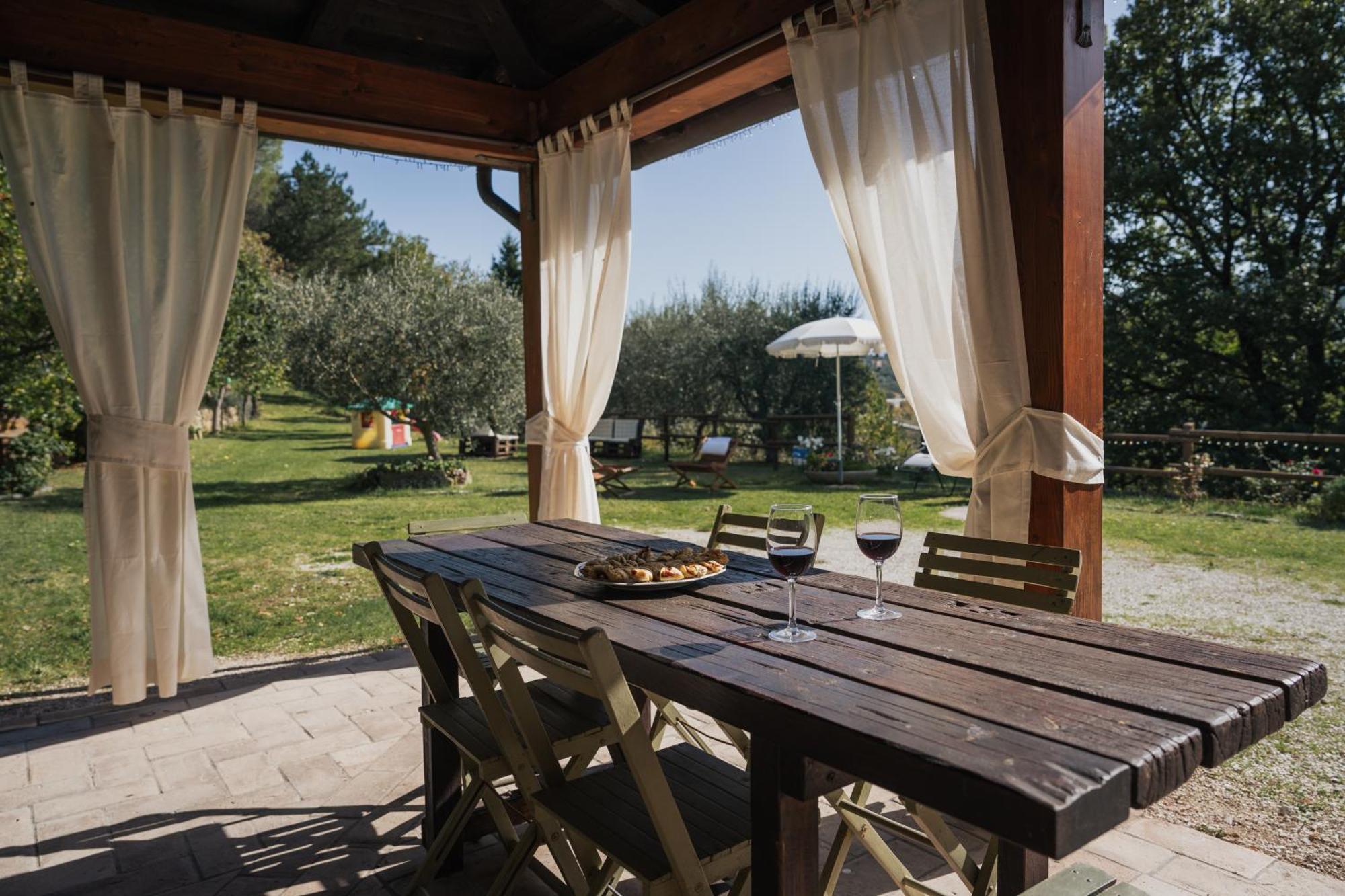 Valfabbrica Agriturismo Casa Del Nonno מראה חיצוני תמונה