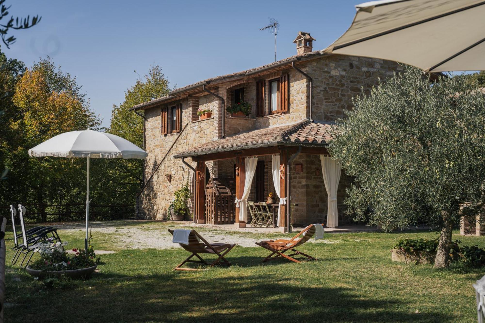 Valfabbrica Agriturismo Casa Del Nonno מראה חיצוני תמונה
