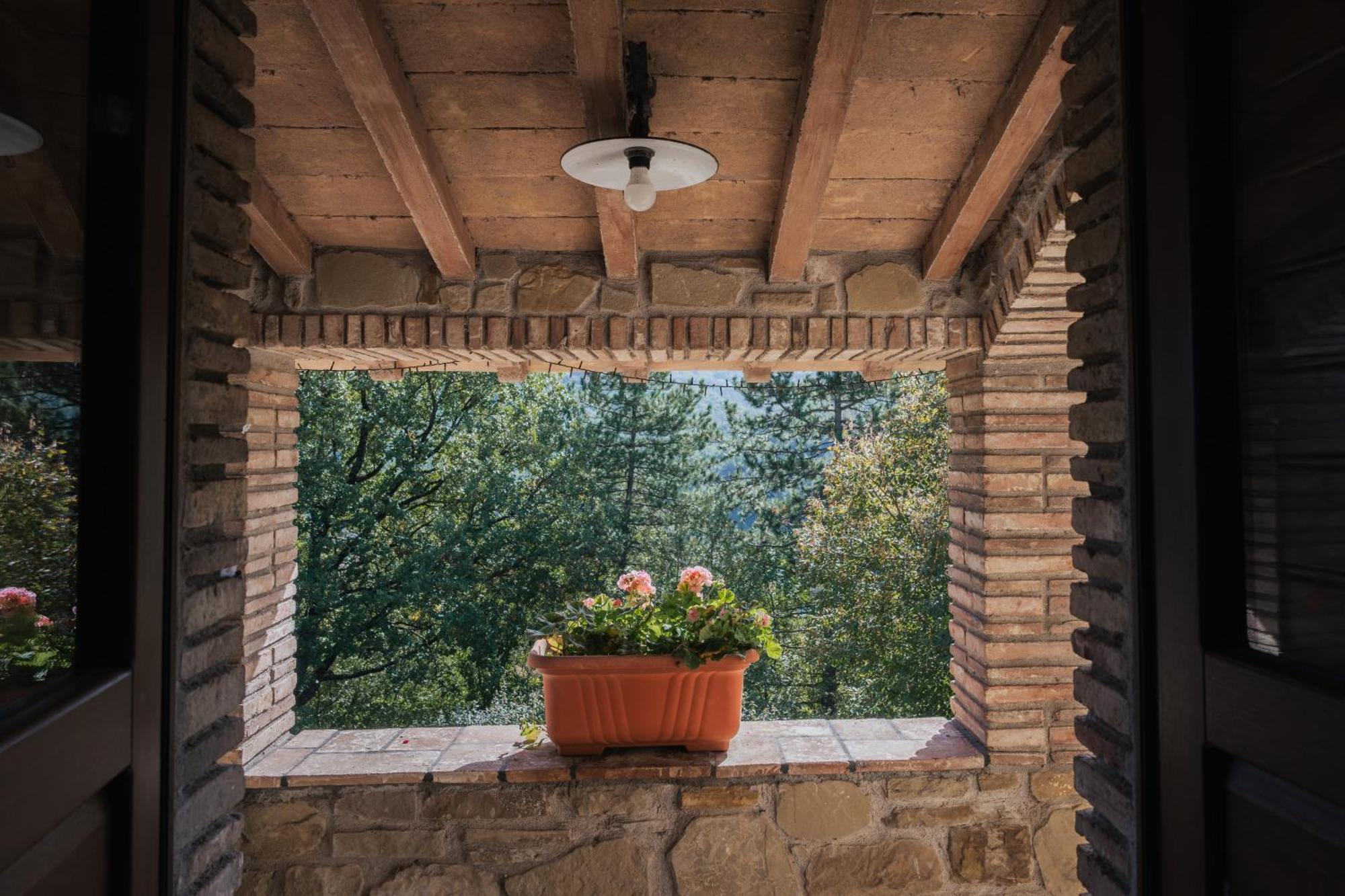 Valfabbrica Agriturismo Casa Del Nonno מראה חיצוני תמונה
